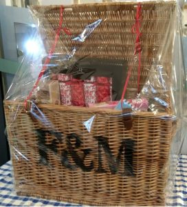 Read more about the article Christmas Raffle at Arundel Museum